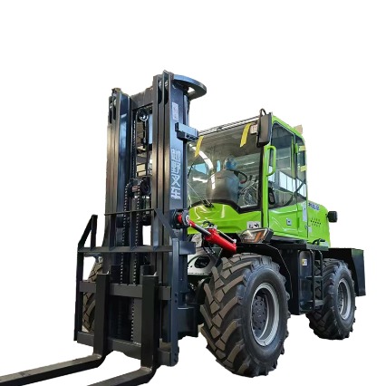 Dörd təkərli sürücü yoldan kənar forklift